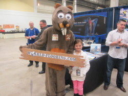 beaver mascot with a girl